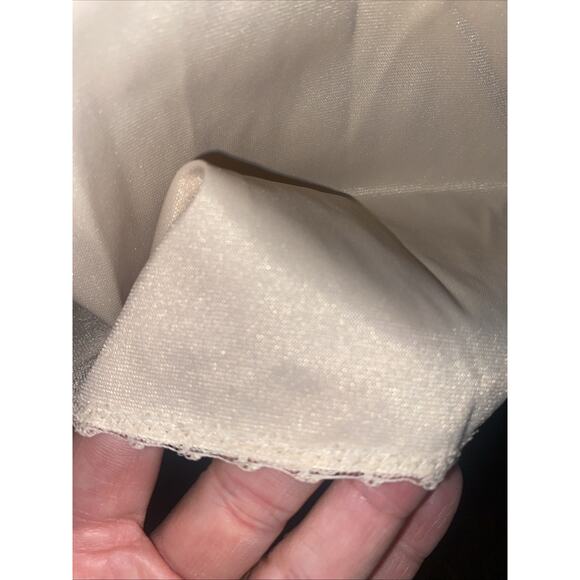 VTG Vanity Fair Nude FULL SLIP Tricot Nylon Lace Trim Sz 38 Made In USA - Picture 8 of 10